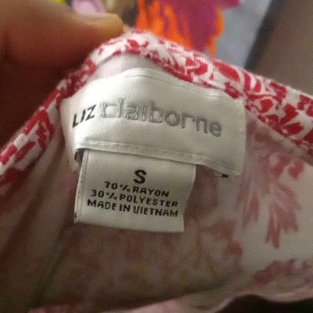 Liz Claiborne Red and White Buttoned Tunic - Picture 4 of 4